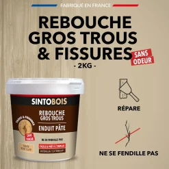 Reboucher gros trous et fissures dans le bois clair